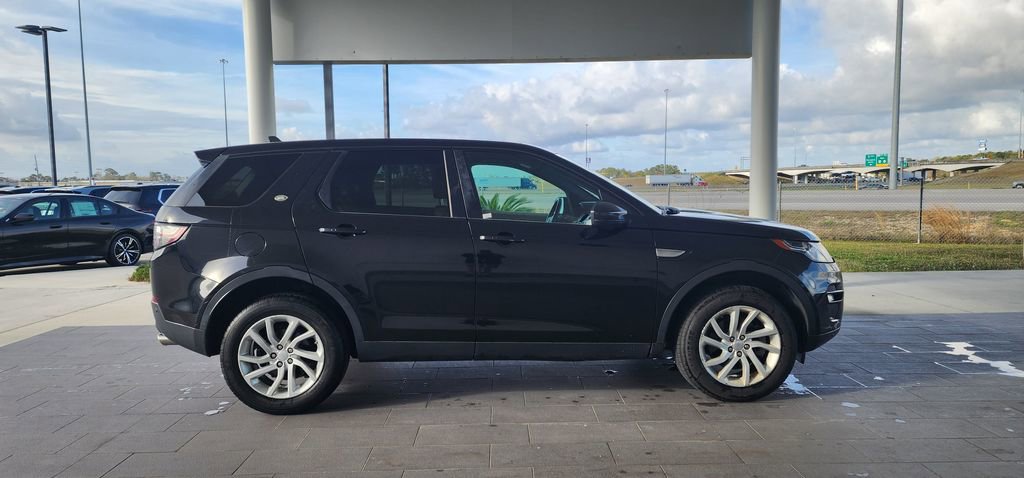 Used 2016 Land Rover Discovery Sport HSE image 5