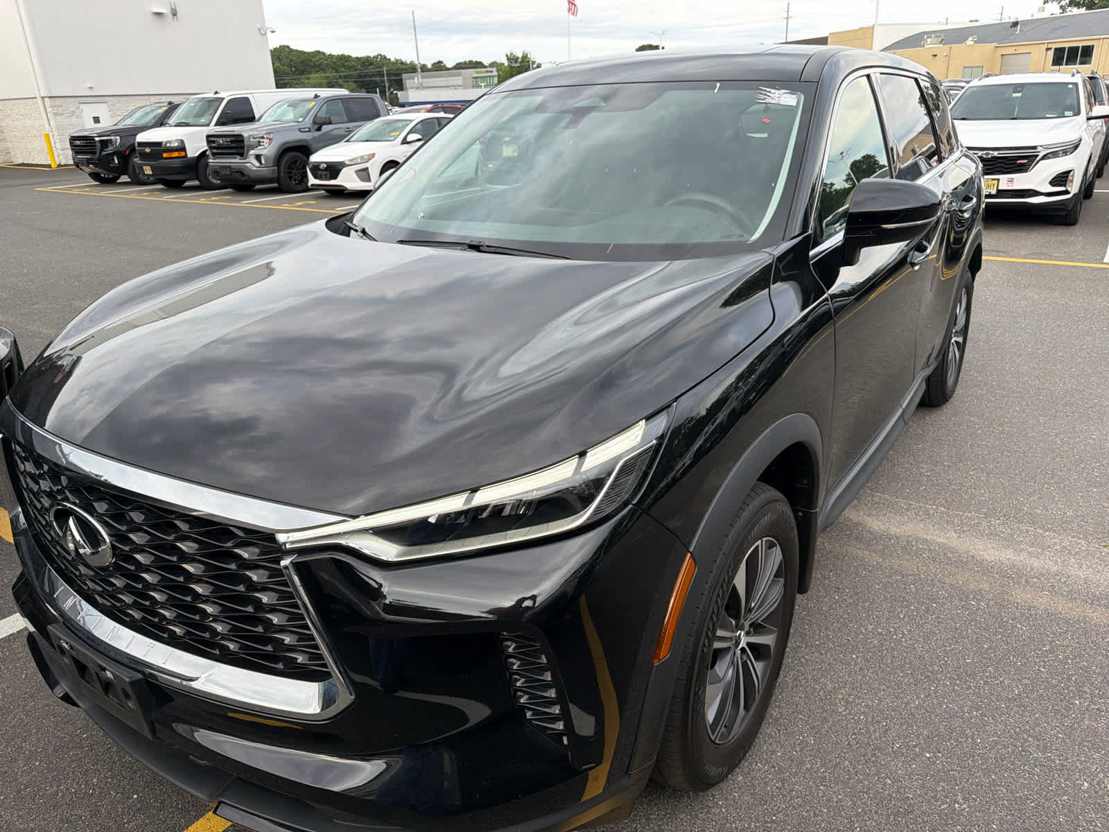 Used 2023 INFINITI QX60 Pure AWD/4WD image 6