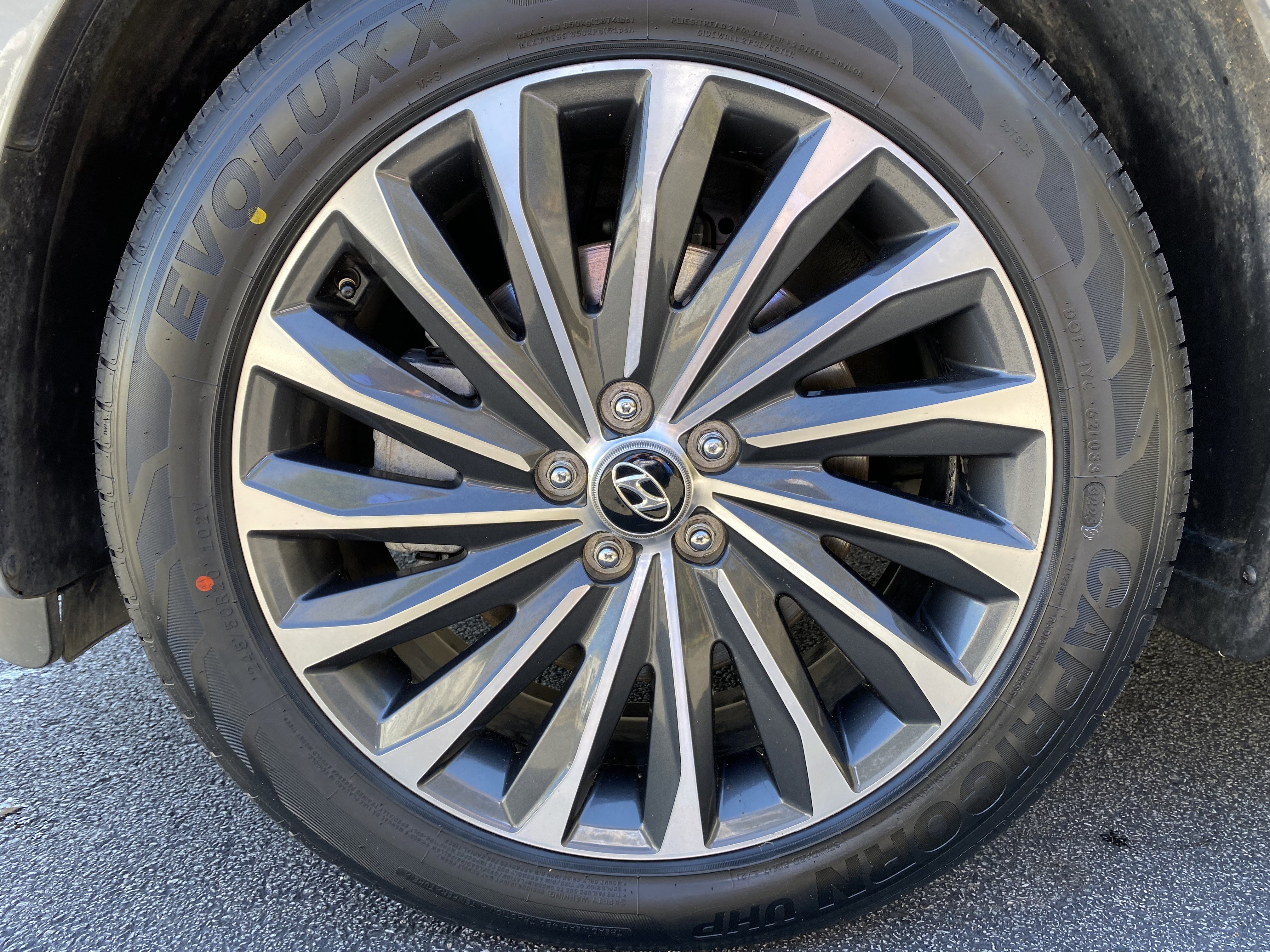 Used 2023 Hyundai Palisade Calligraphy image 45