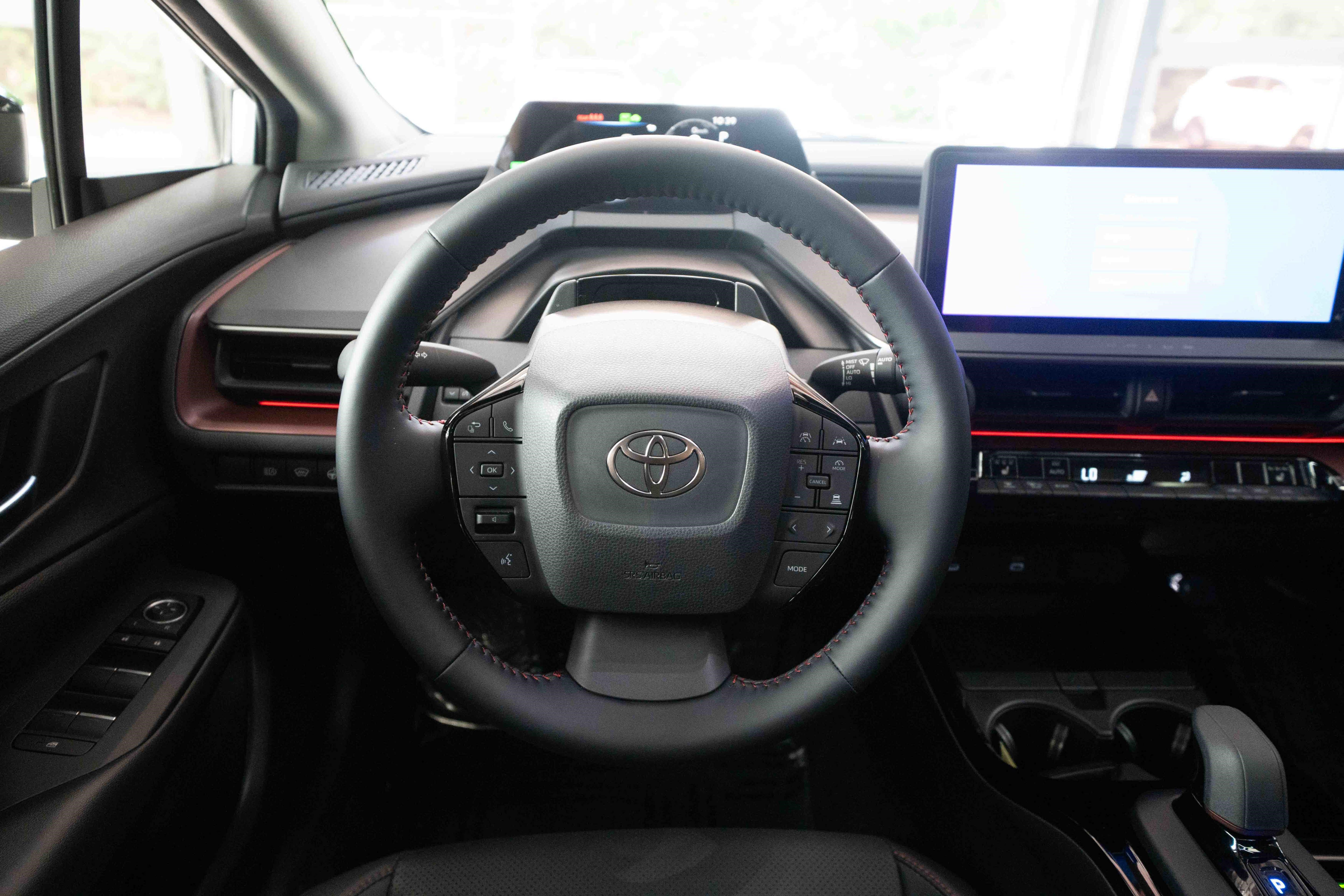 Certified 2026 Toyota Prius Plug-In Hybrid FWD image 22