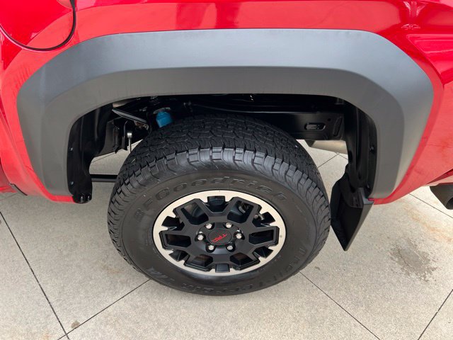Used 2024 Toyota Tacoma TRD Off-Road w/ TRD Off Road Premium Package AWD/4WD image 13