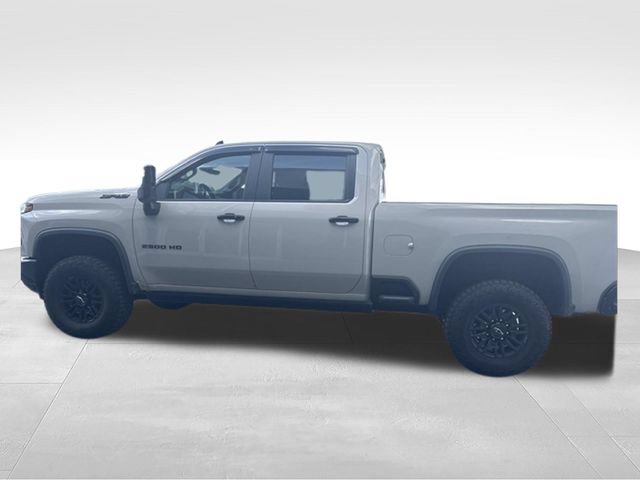 Used 2026 Chevrolet Silverado 2500 ZR2 w/ LPO, Dark Essentials Package AWD/4WD image 10