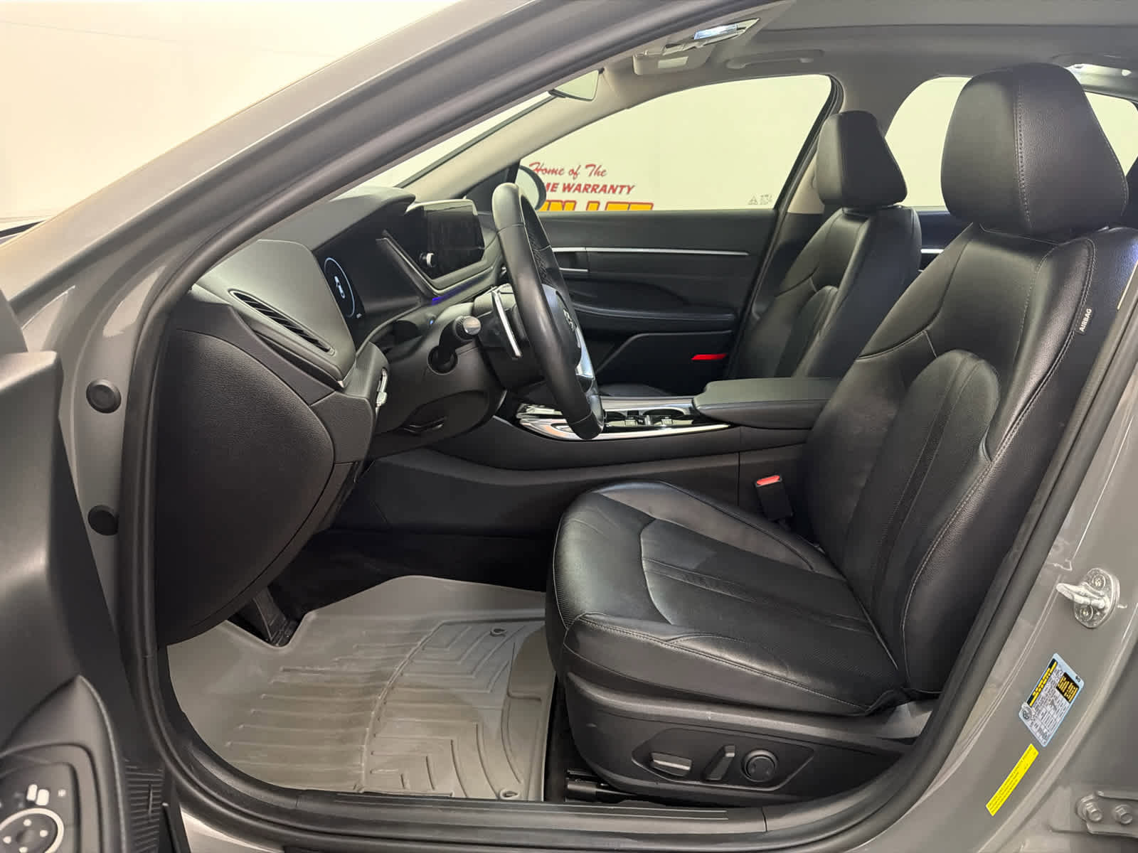 Used 2022 Hyundai Sonata Limited w/ Preferred Accessory Package FWD image 14