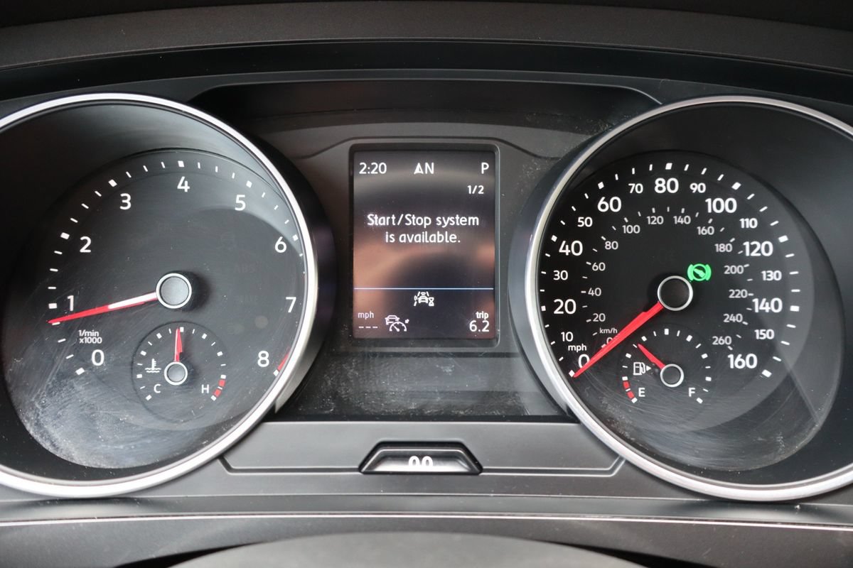 Used 2021 Volkswagen Tiguan SE AWD/4WD image 33