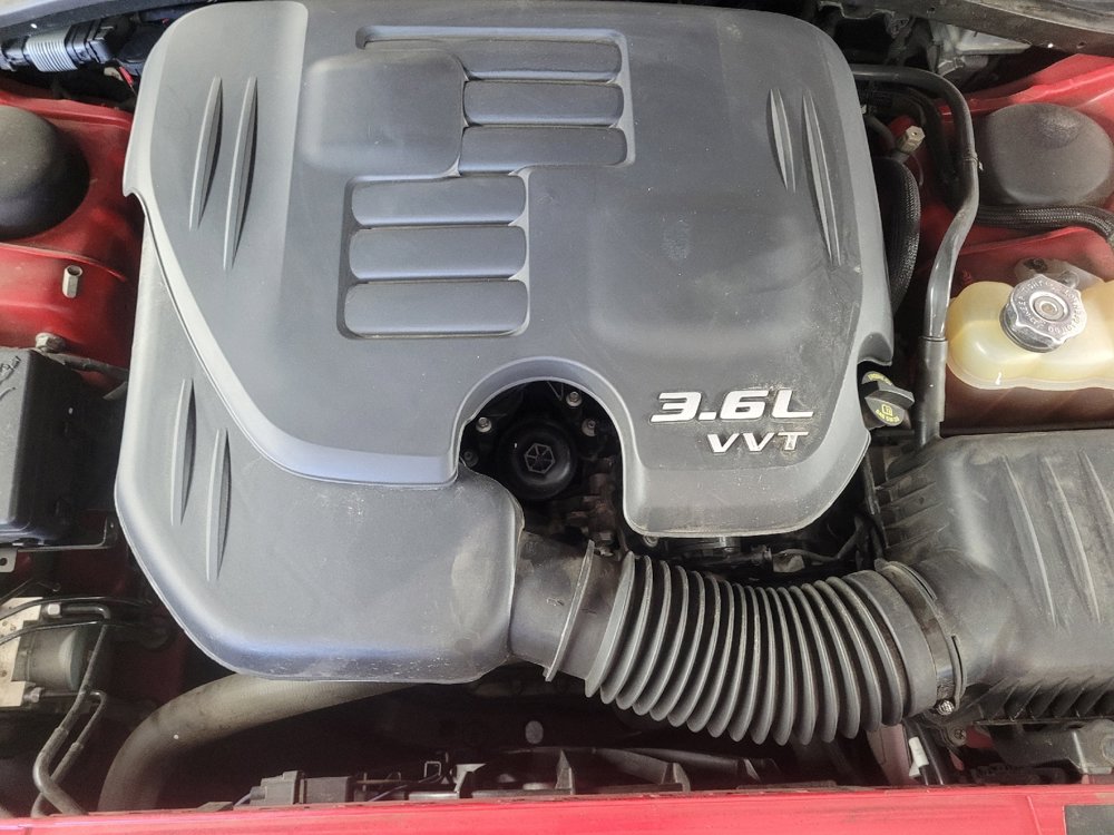 Used 2017 Dodge Challenger SXT image 30