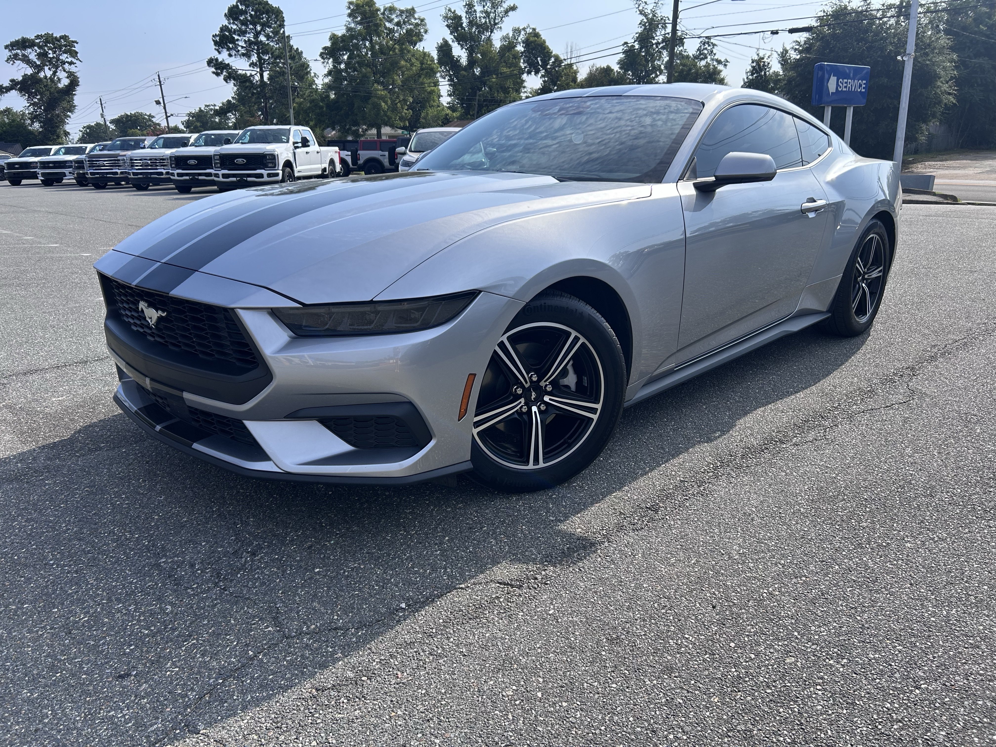 Certified 2025 Ford Mustang Coupe RWD image 3