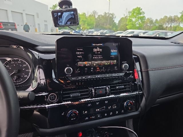 Used 2024 Nissan Pathfinder Rock Creek AWD/4WD image 20