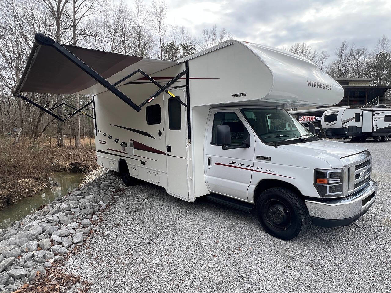 Used 2018 Ford E-350 and Econoline 350 Super Duty w/ Motorhome Prep Package image 8