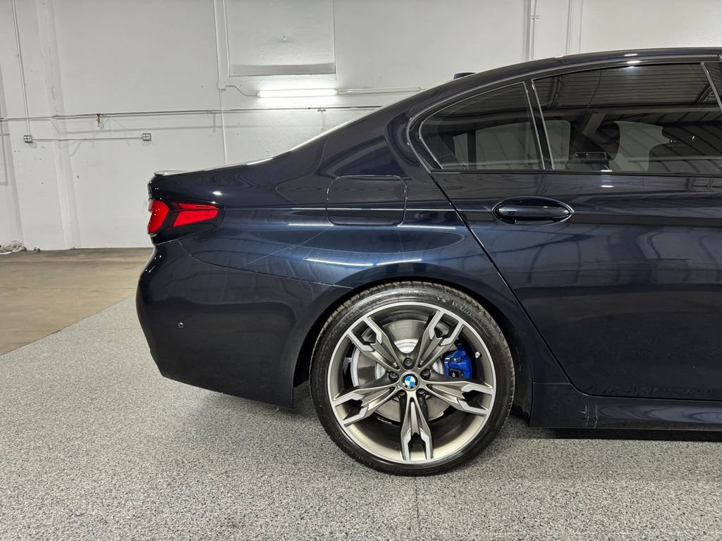 Used 2023 BMW M550i xDrive AWD/4WD image 6