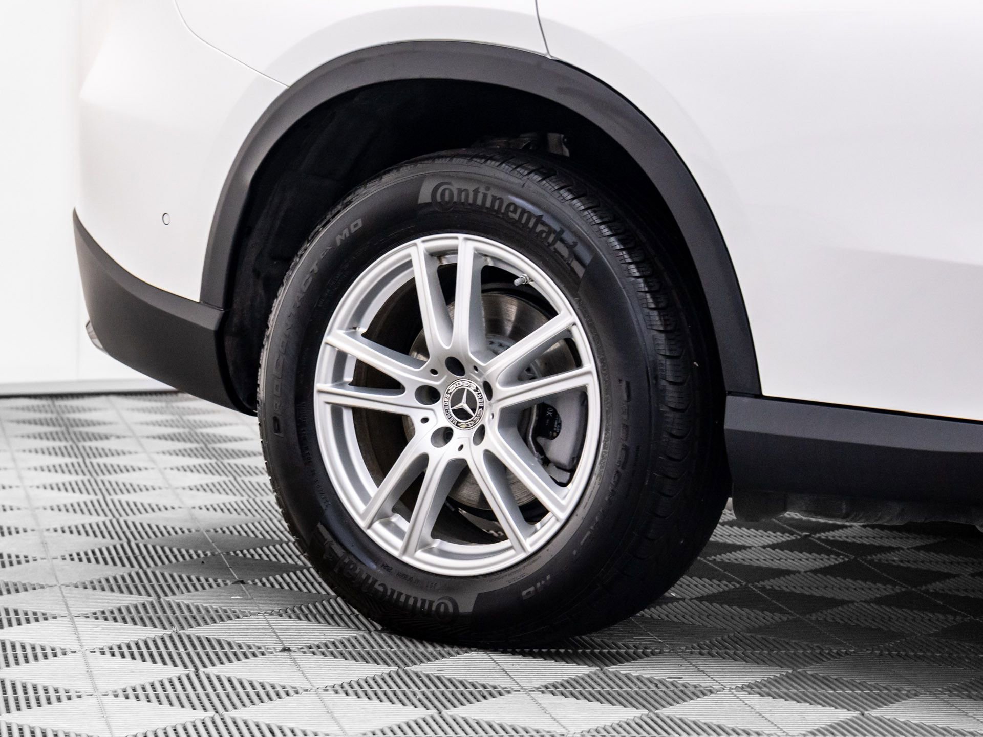 Certified 2025 Mercedes-Benz GLC 300 4MATIC image 30