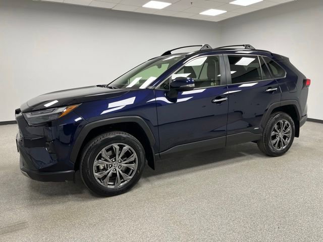Used 2022 Toyota RAV4 Limited w/ Limited Grade Weather Package AWD/4WD image 6