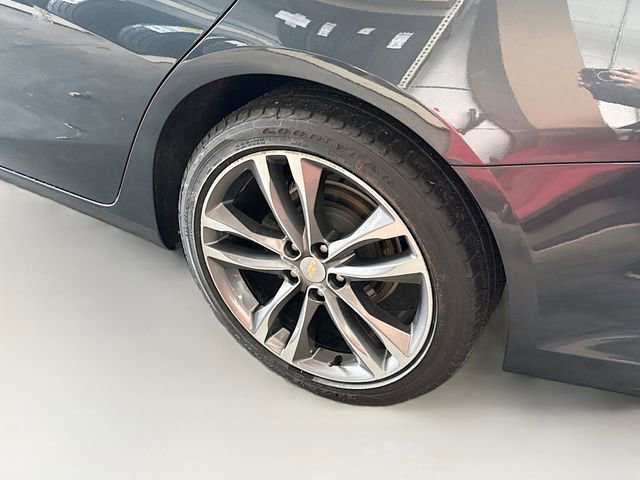 Used 2019 Chevrolet Malibu Premier w/ Sun and Wheel Package image 33