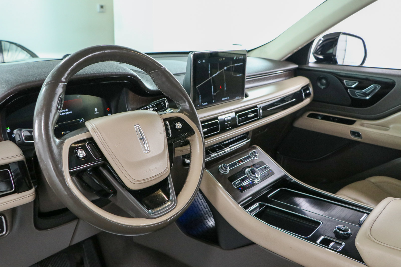 Used 2021 Lincoln Aviator Reserve w/ Equipment Group 201A AWD/4WD image 23