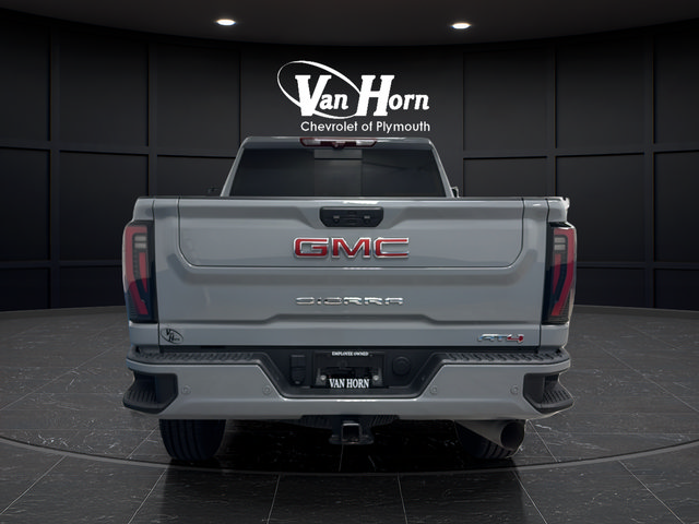 Used 2024 GMC Sierra 3500 AT4 w/ AT4 Premium Plus Package AWD/4WD image 4