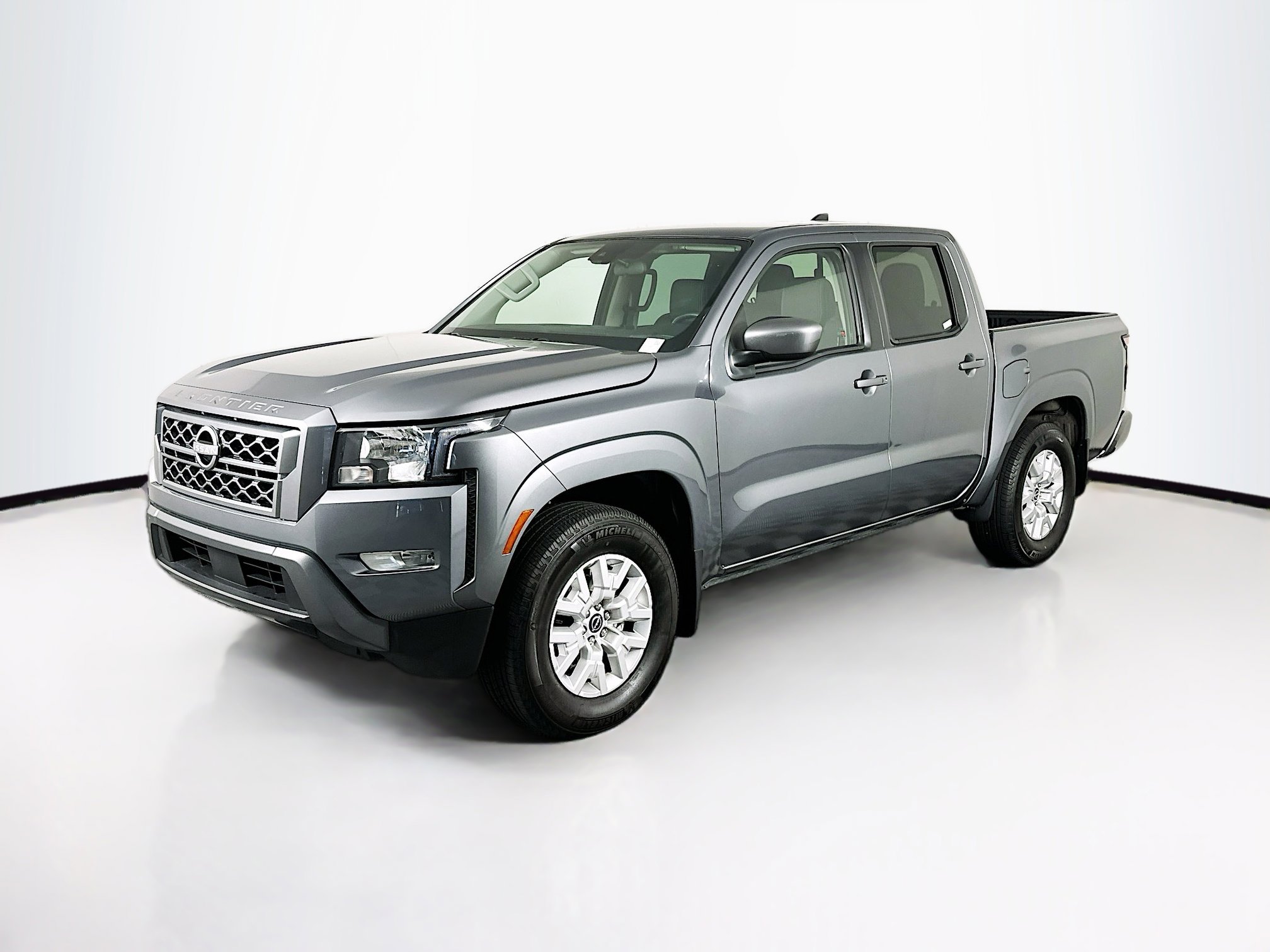 Used 2024 Nissan Frontier SV w/ SV Convenience Package image 3