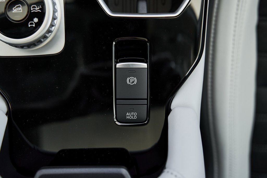 Used 2025 Mitsubishi Outlander SE FWD image 44
