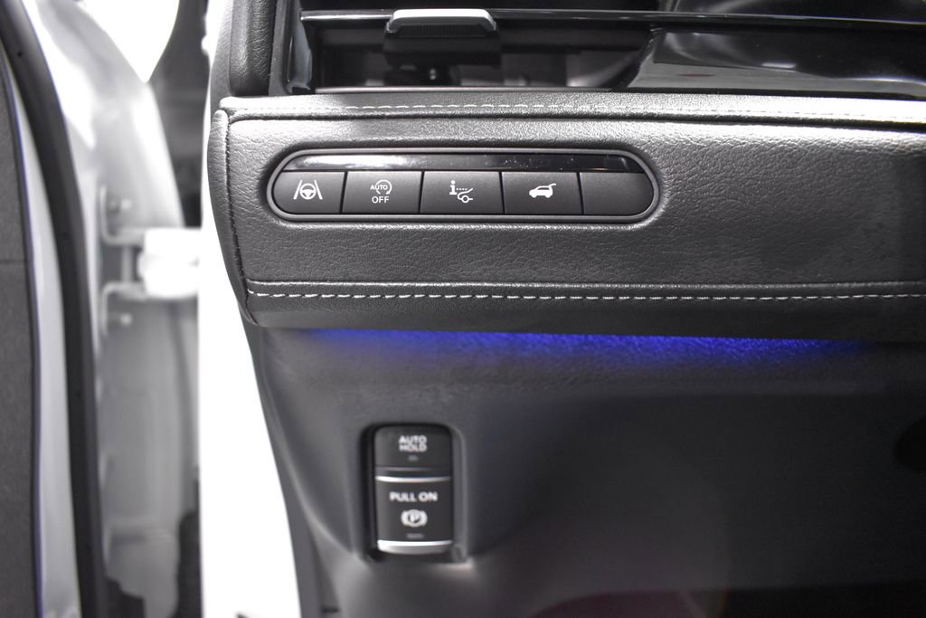 Used 2025 INFINITI QX80 Sensory AWD/4WD image 24