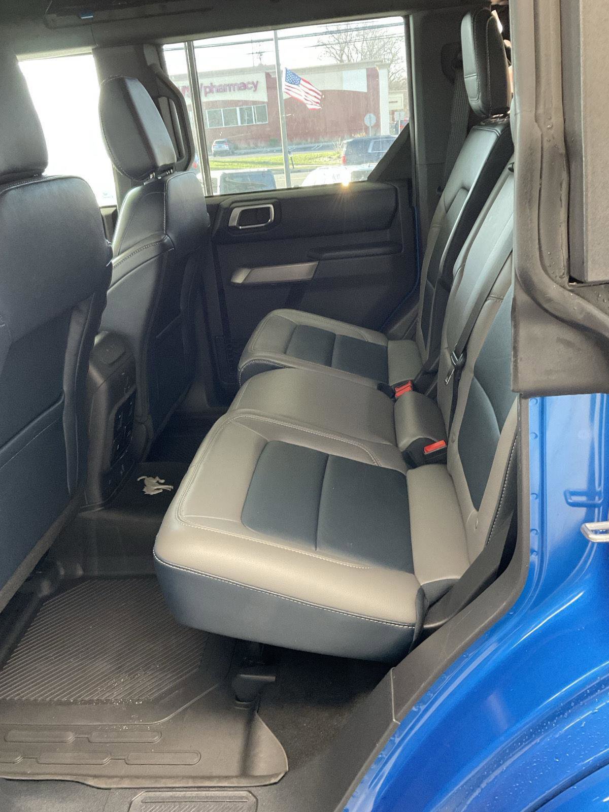 Used 2022 Ford Bronco Outer Banks image 10