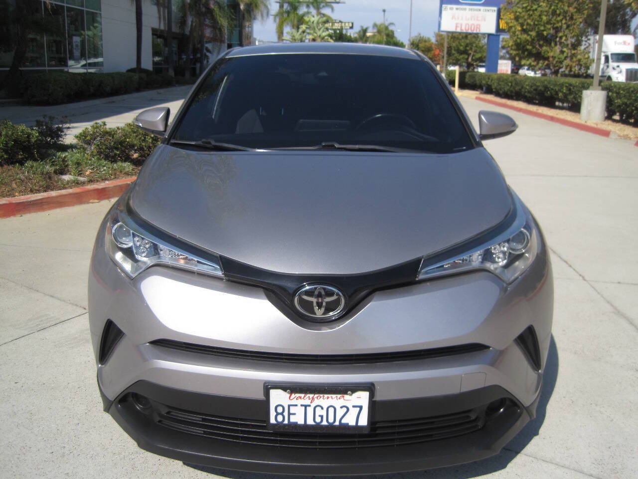 Used 2018 Toyota C-HR XLE FWD image 5