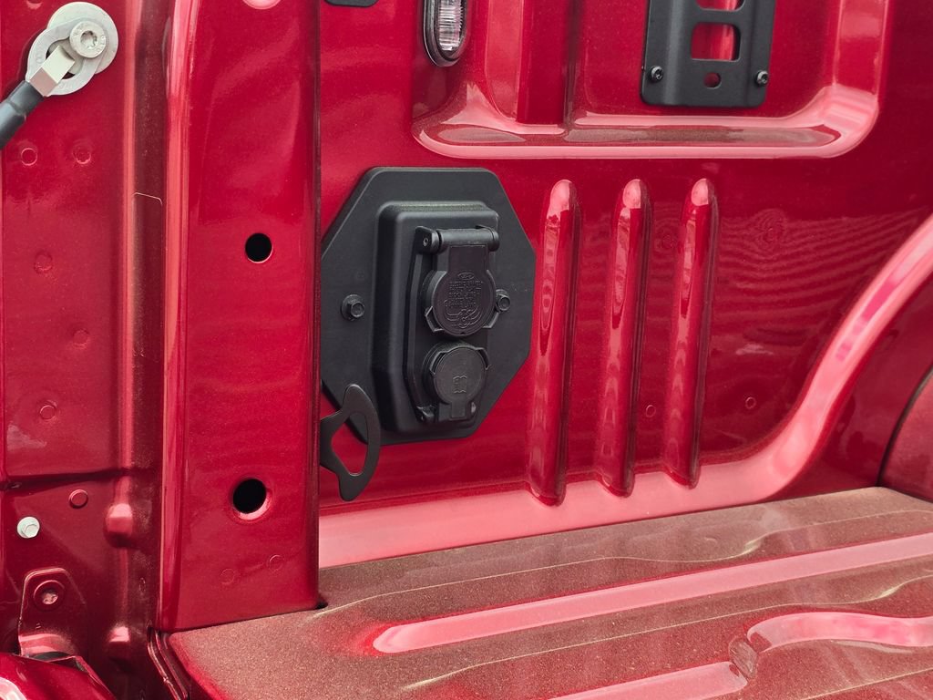 New 2026 Ford F250 Platinum AWD/4WD image 17