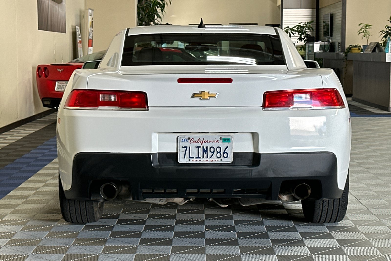 Used 2015 Chevrolet Camaro LS RWD image 5
