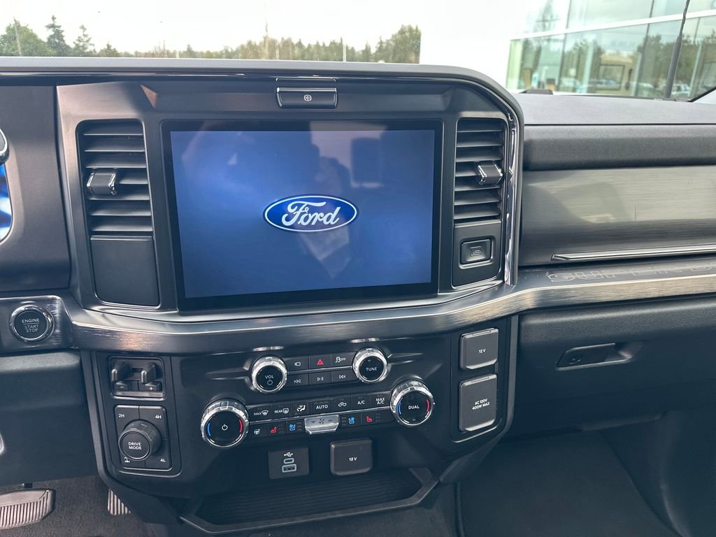Used 2025 Ford F350 Lariat w/ Camper Package AWD/4WD image 17