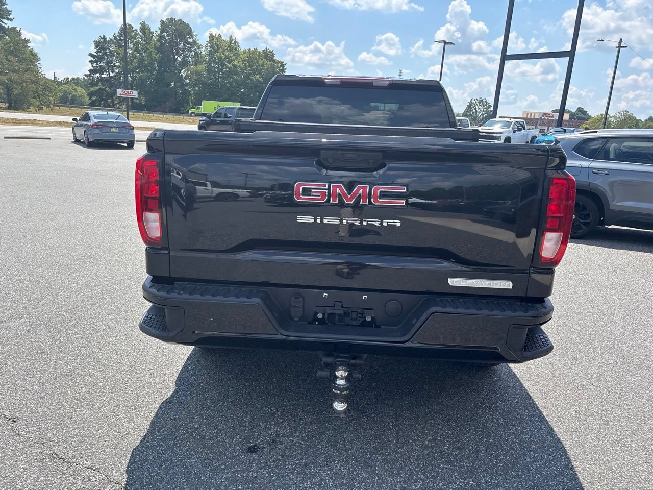 Used 2025 GMC Sierra 1500 Elevation AWD/4WD image 8