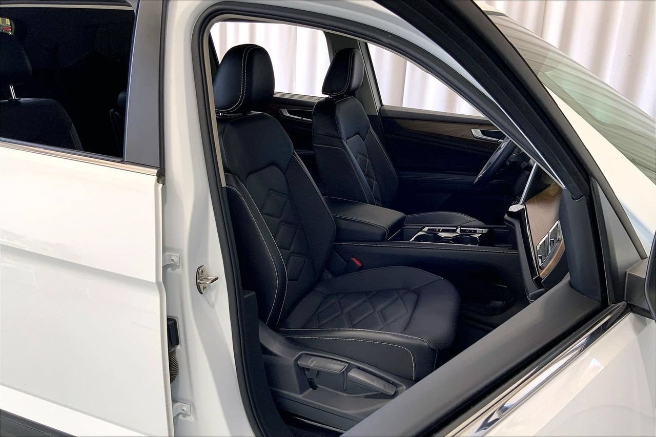 Used 2024 Volkswagen Atlas SE FWD image 6