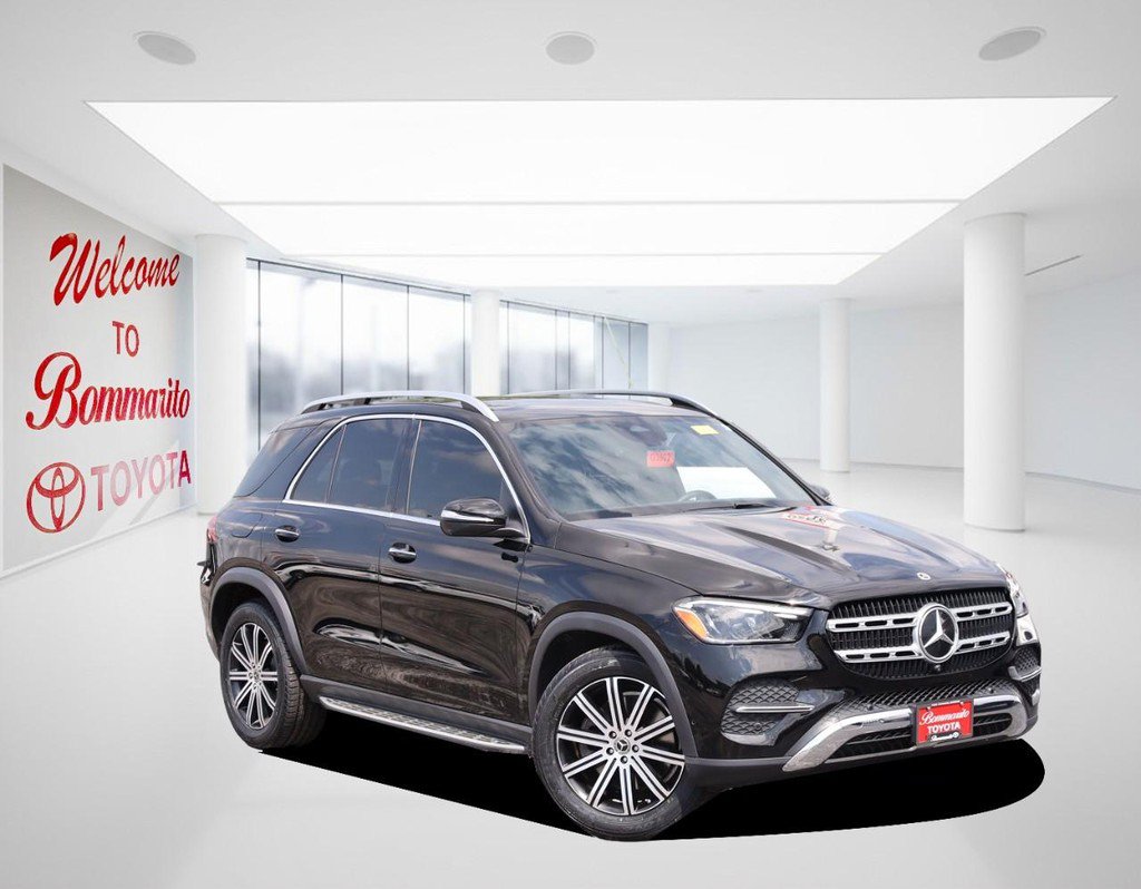 Used 2025 Mercedes-Benz GLE 450e 4MATIC image 2