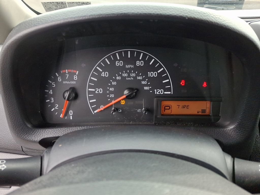 Used 2020 Nissan NV200 S FWD image 19