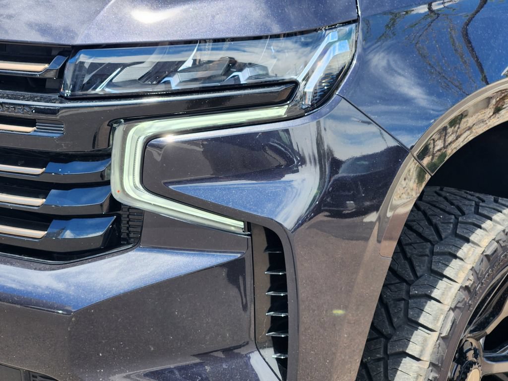 Used 2024 Chevrolet Tahoe High Country AWD/4WD image 8