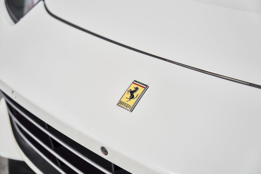 Used 2019 Ferrari GTC4Lusso image 6