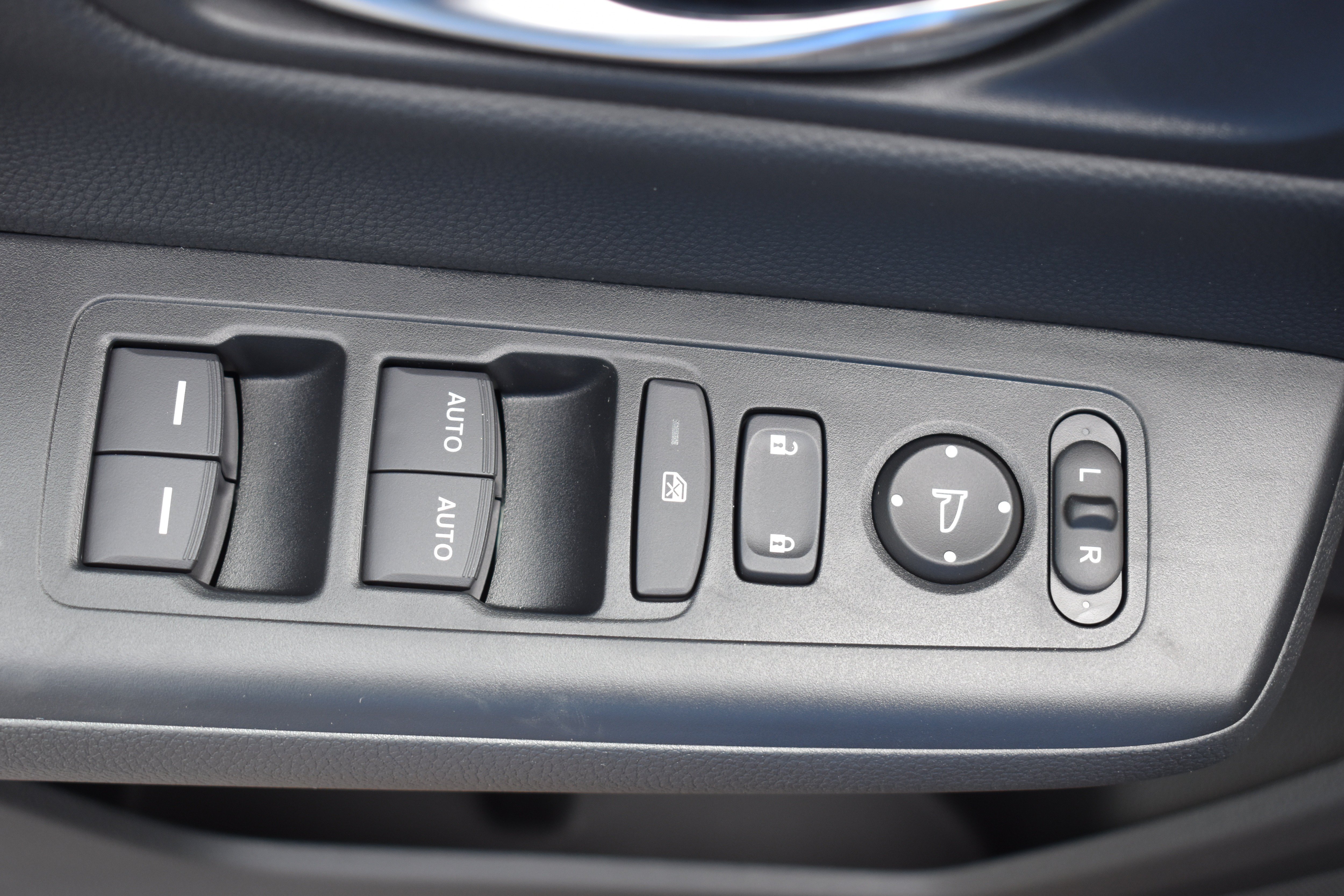New 2026 Honda CR-V EX image 12