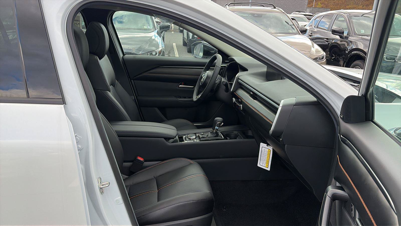 Certified 2025 MAZDA CX-50 AWD 2.5 Turbo w/ Accent Package image 39