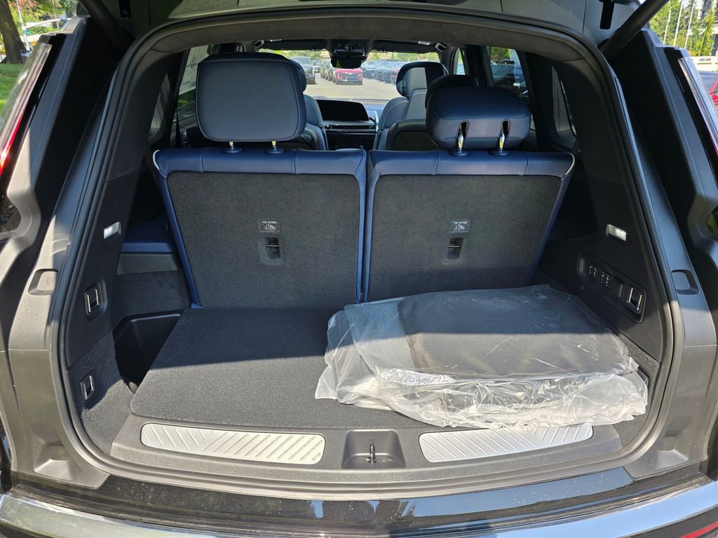 New 2026 Cadillac Vistiq Premium Luxury image 15