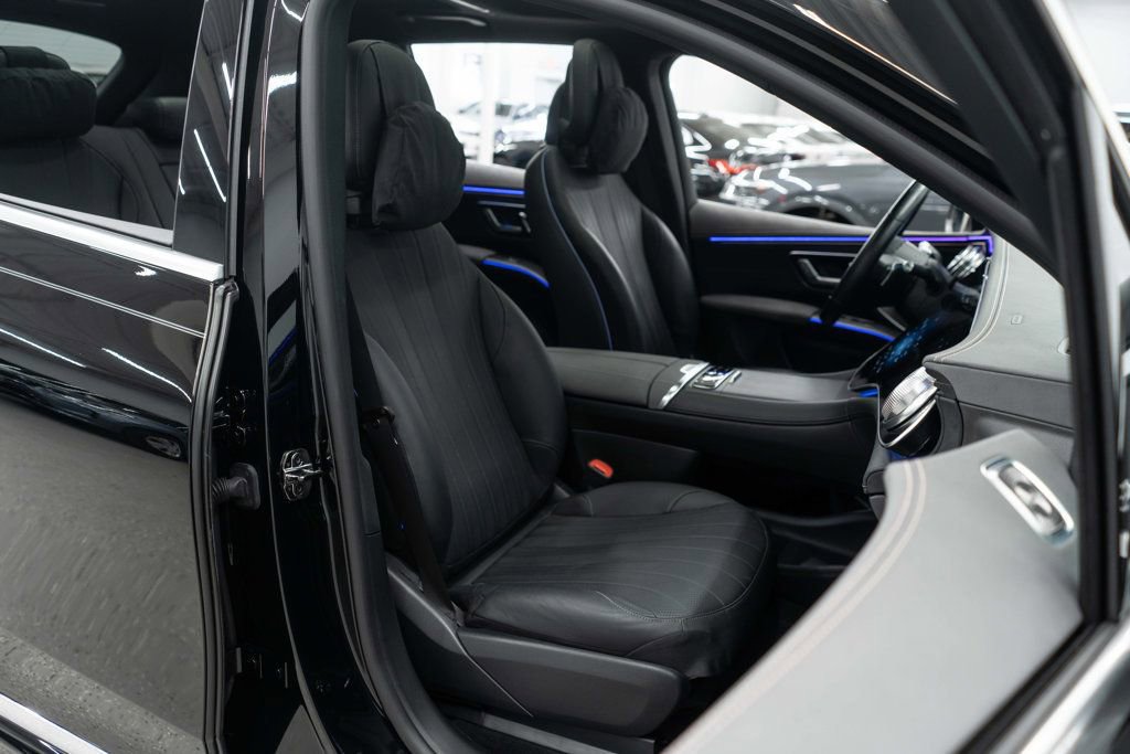 Used 2023 Mercedes-Benz EQS 580 4MATIC SUV w/ Exclusive Trim Package image 10
