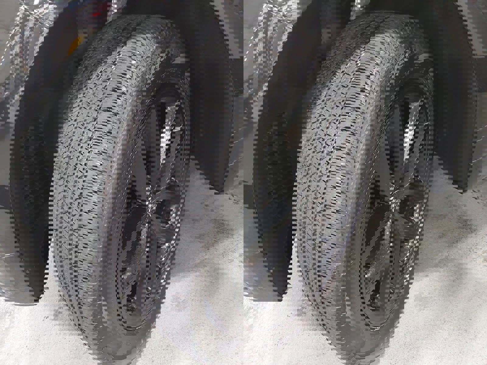 Used 2024 Land Rover Range Rover Velar Dynamic SE image 35