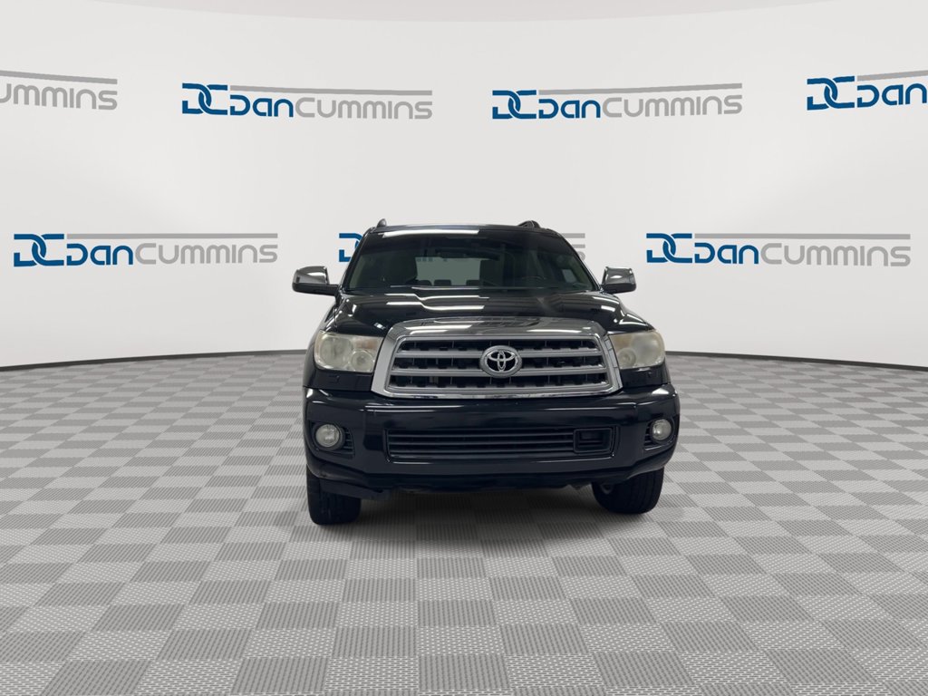 Used 2011 Toyota Sequoia Platinum AWD/4WD image 3