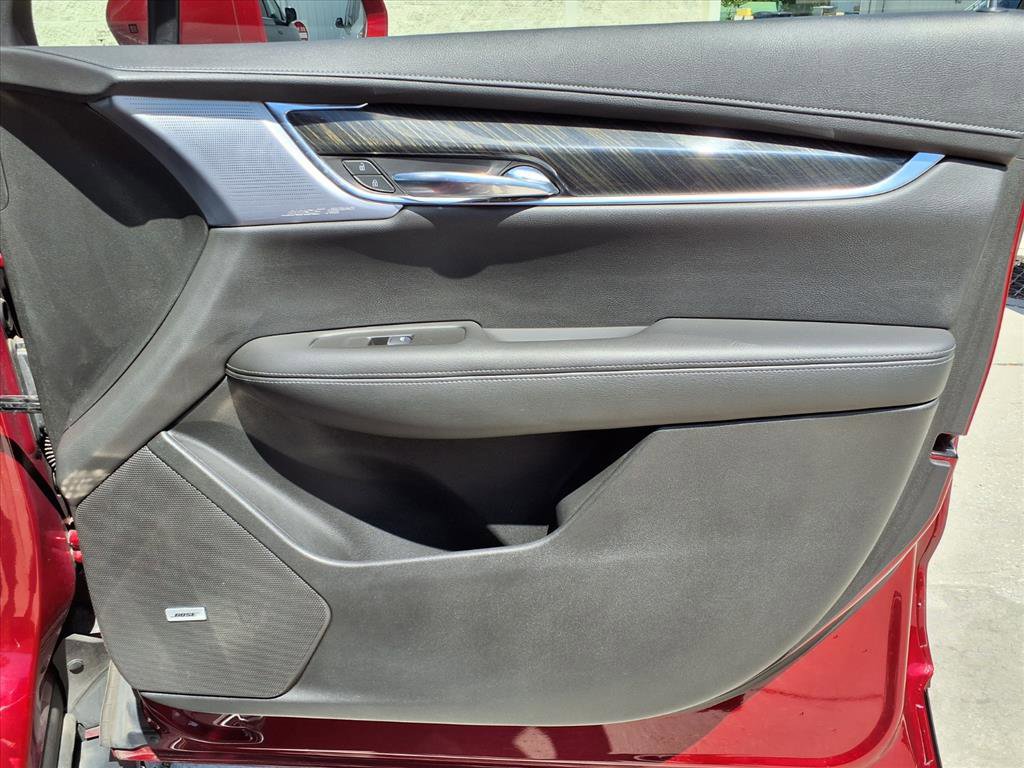 Used 2020 Cadillac XT6 Premium Luxury FWD image 11