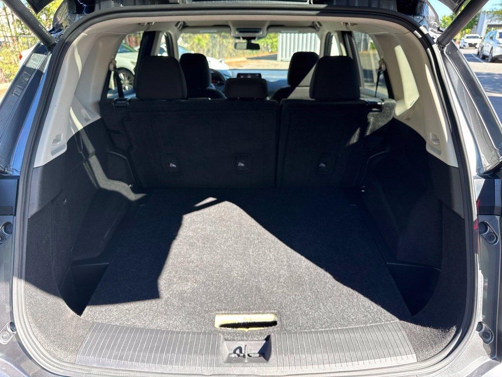 Certified 2024 Nissan Rogue SV FWD image 36