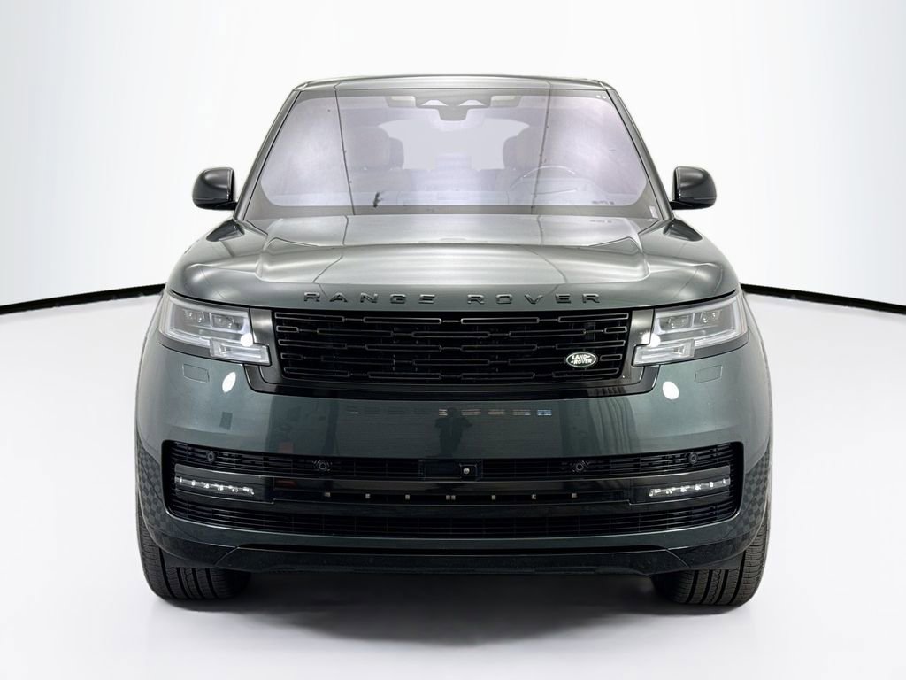 Used 2023 Land Rover Range Rover SE image 2