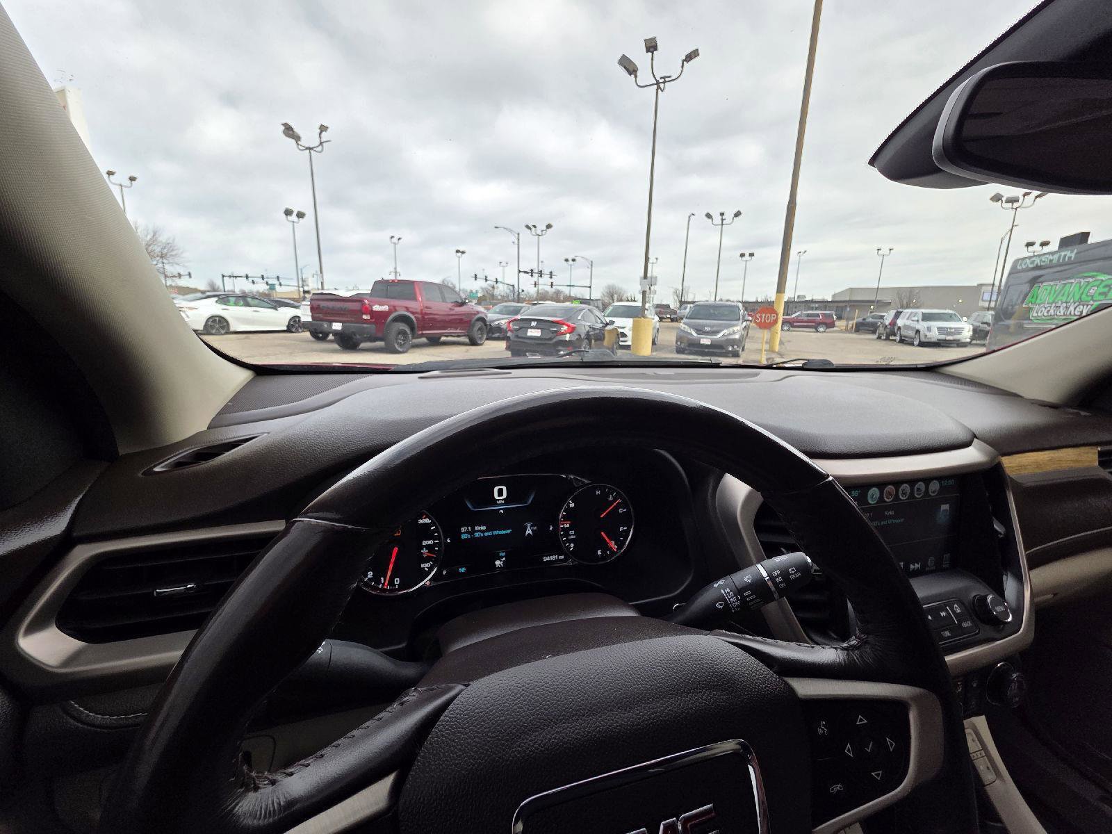 Used 2019 GMC Acadia Denali w/ Technology Package image 28