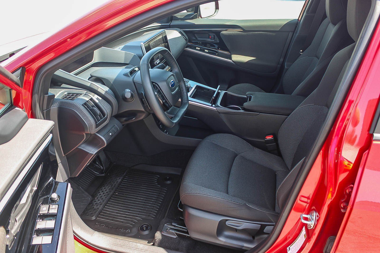 Used 2025 Subaru Solterra AWD/4WD image 18