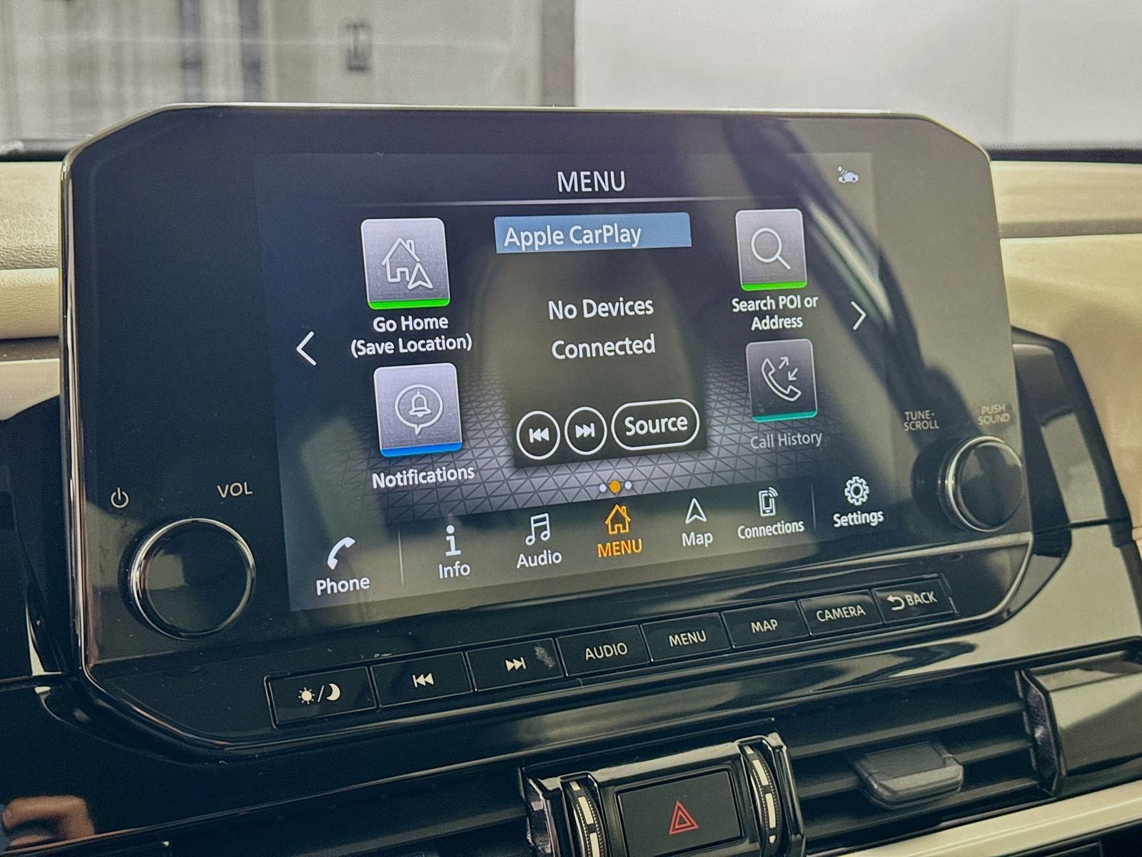 Used 2025 Nissan Pathfinder SL w/ Cargo Package image 11