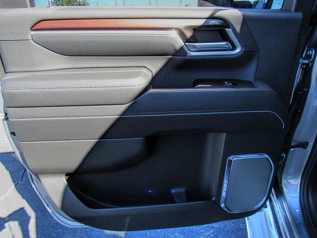 New 2026 GMC Sierra 3500 Denali w/ Denali Reserve Package image 17