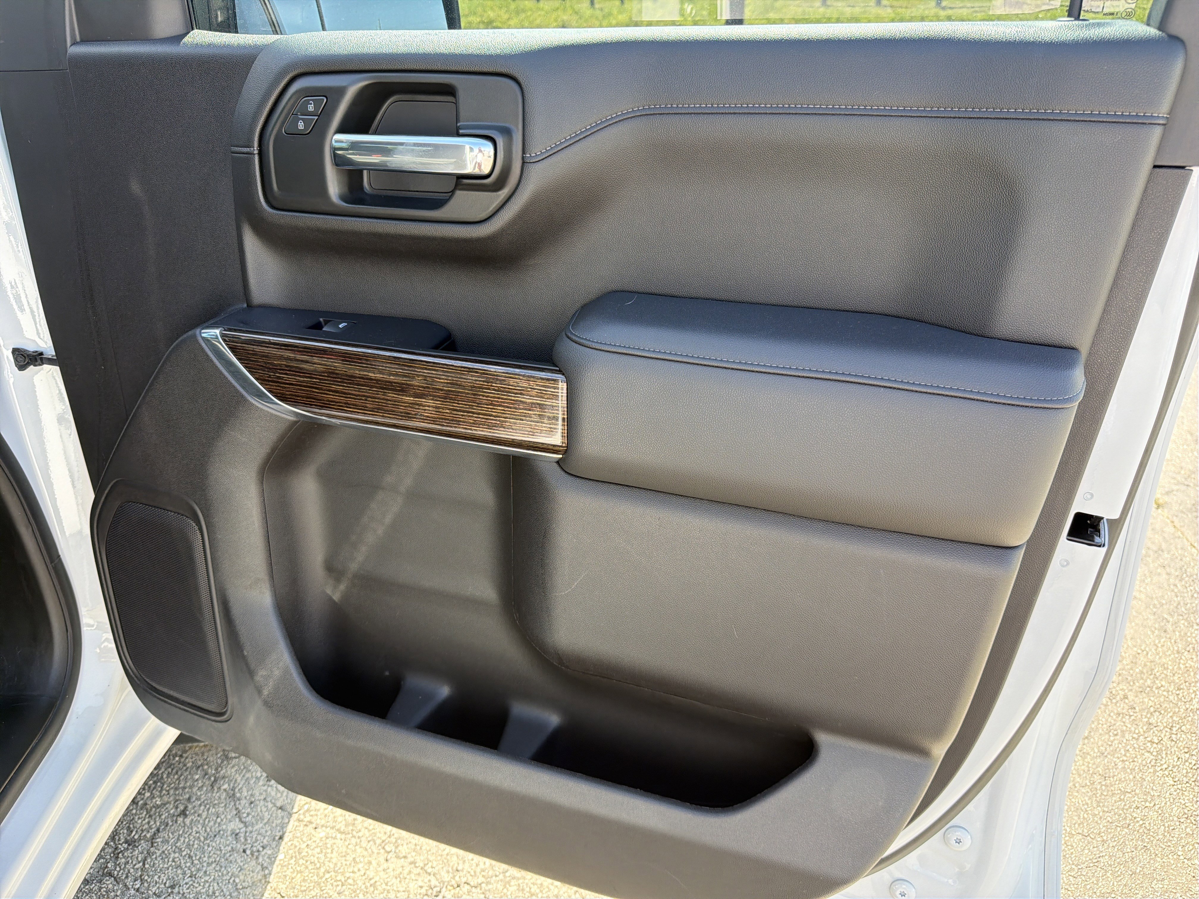 Used 2021 GMC Sierra 1500 Elevation AWD/4WD image 15