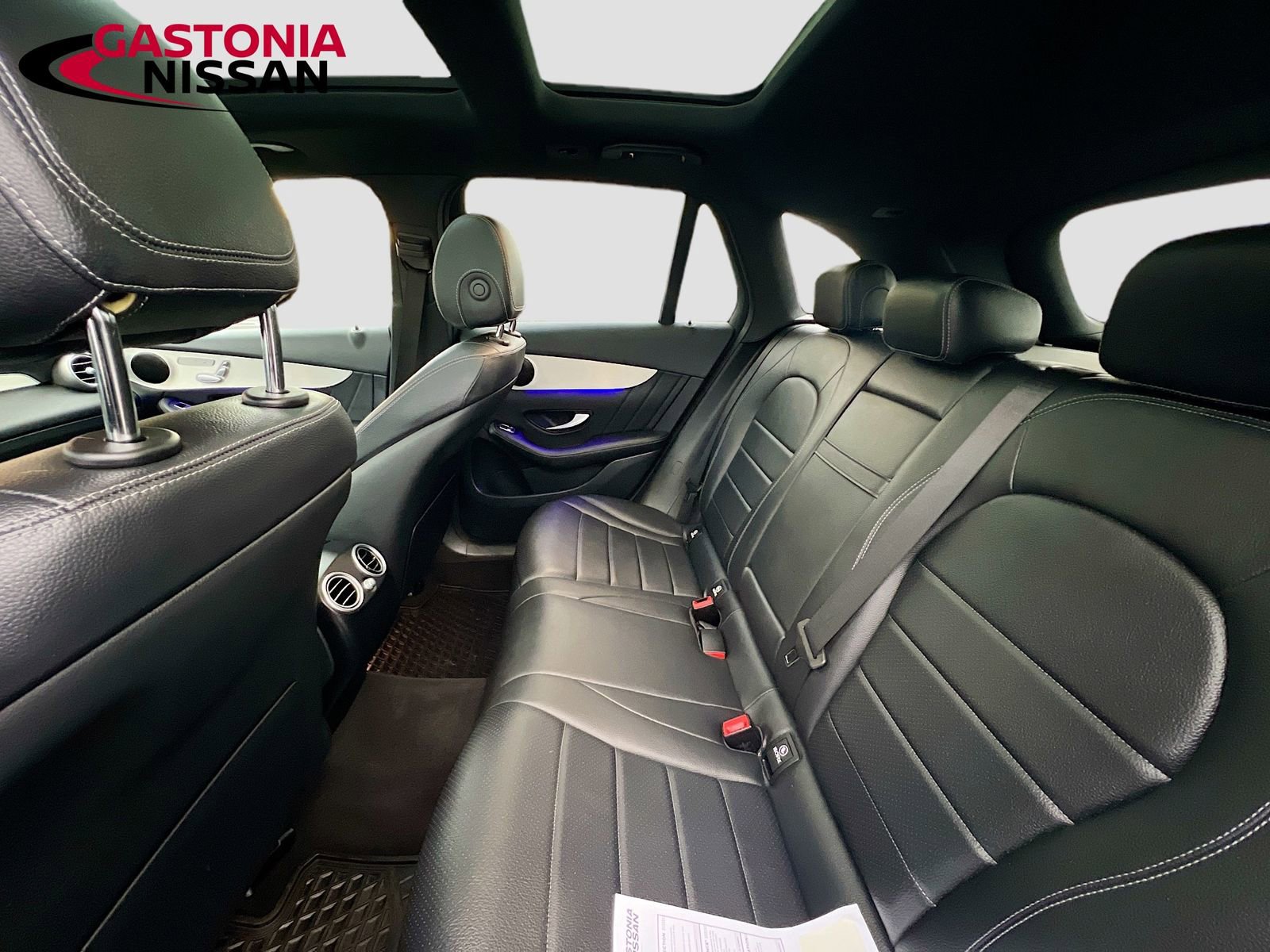 Used 2022 Mercedes-Benz GLC 300 image 31