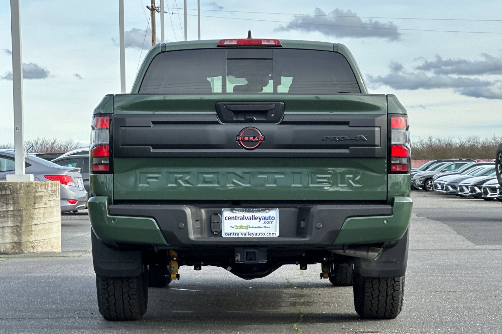 New 2026 Nissan Frontier PRO-4X w/ Pro-4x Convenience Package image 5