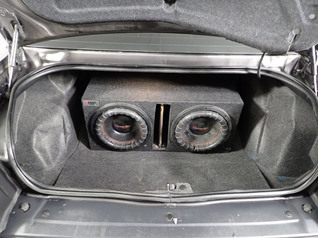 Used 2019 Dodge Challenger SXT RWD image 13