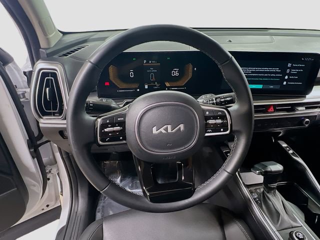 Used 2024 Kia Sorento S w/ Panoramic Sunroof Package image 11